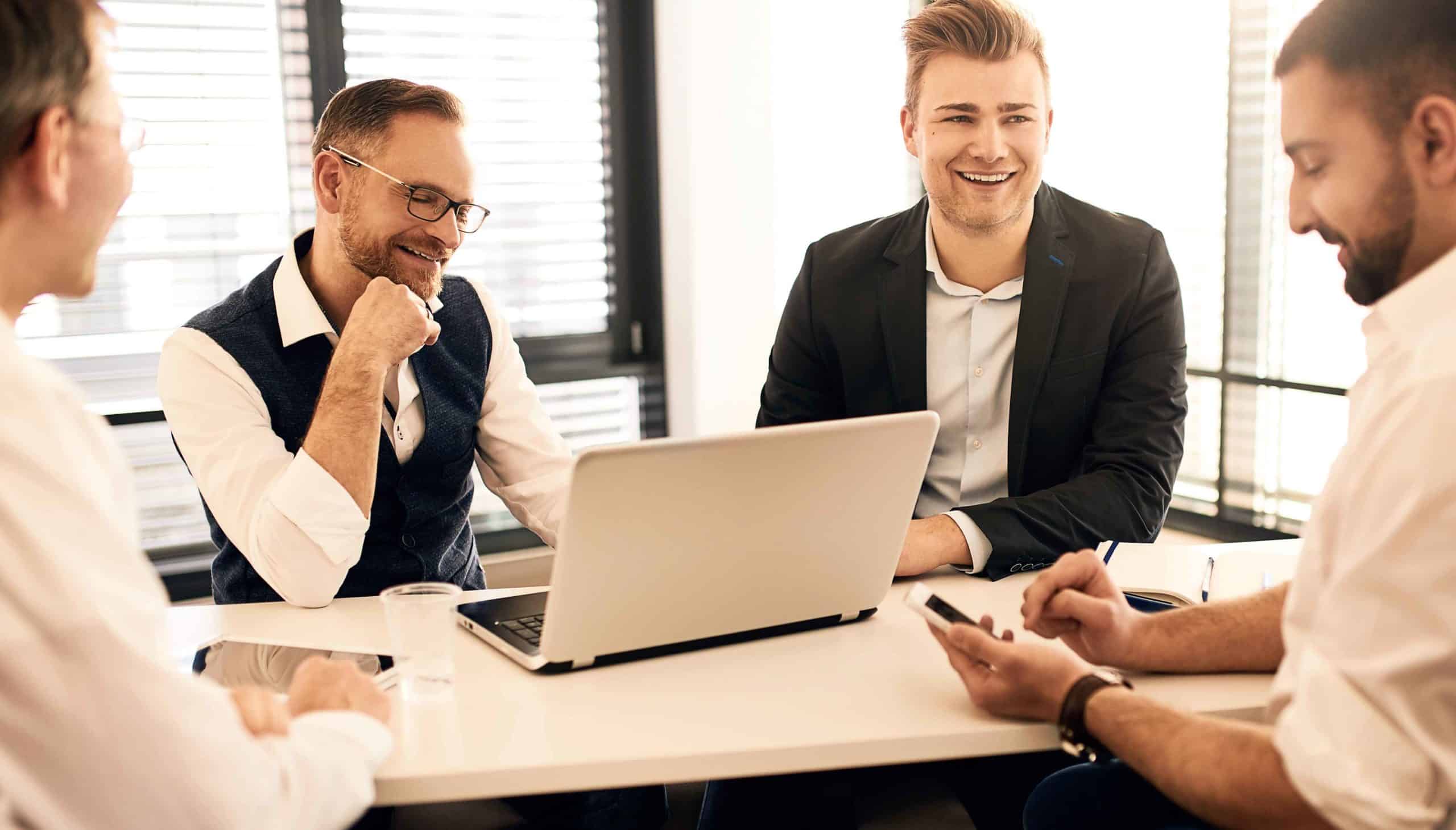TopTen Beraterteam im Gespraech